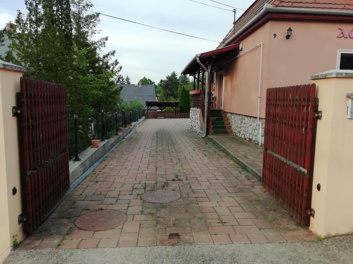 Asta La Vista Vendeghaz Hotel Miskolc Eksteriør billede
