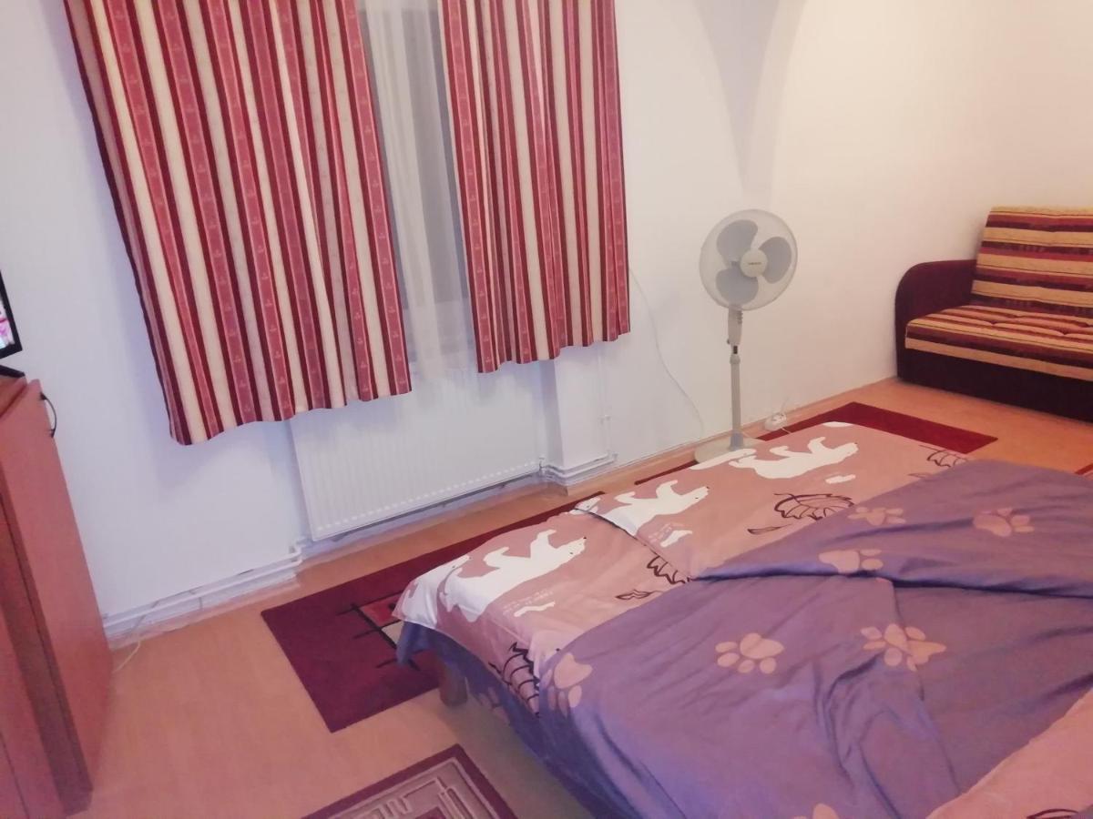 Asta La Vista Vendeghaz Hotel Miskolc Eksteriør billede