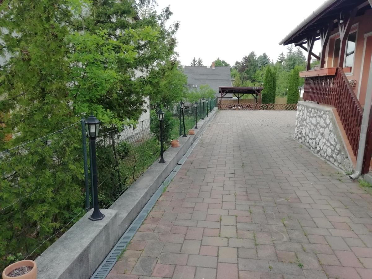 Asta La Vista Vendeghaz Hotel Miskolc Eksteriør billede