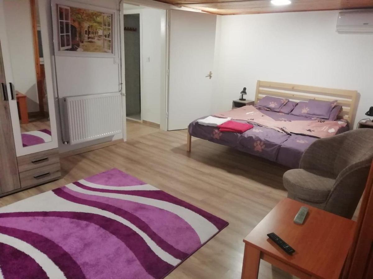 Asta La Vista Vendeghaz Hotel Miskolc Eksteriør billede