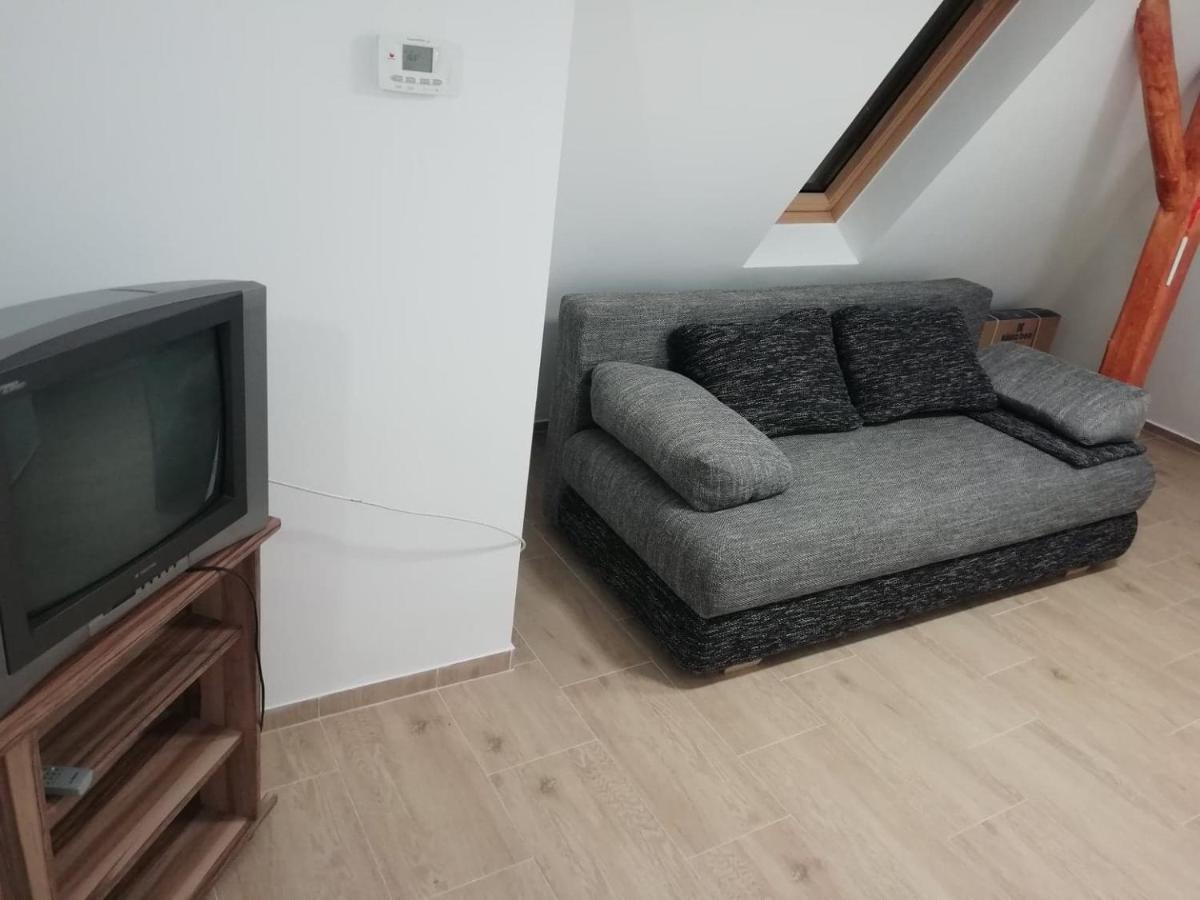 Asta La Vista Vendeghaz Hotel Miskolc Eksteriør billede